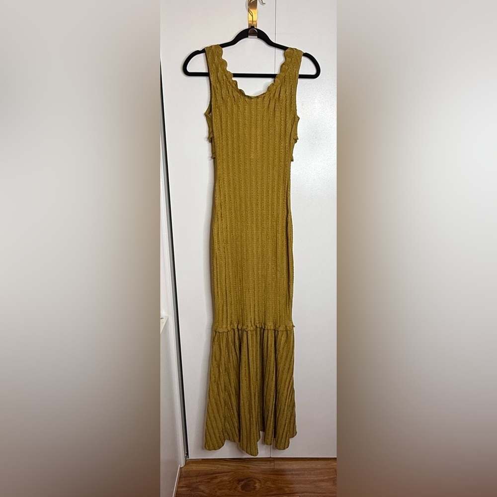 Commense Off-Shoulder Ruffle Detail Dress - Small NWT - Picture 4 of 10